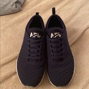 APL men’s dark navy tech loom phantom shoes